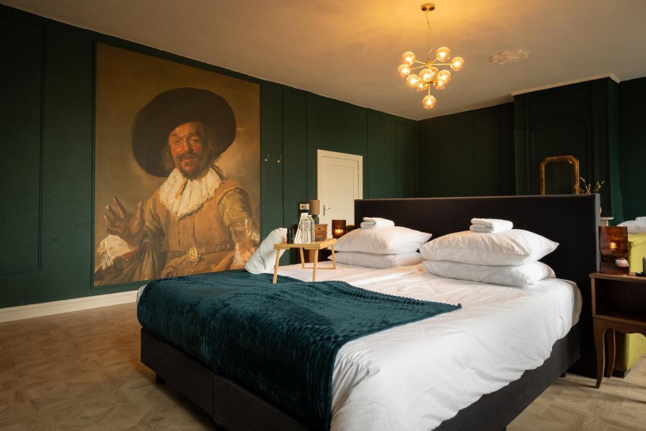 Chateau Bed & Breakfast *